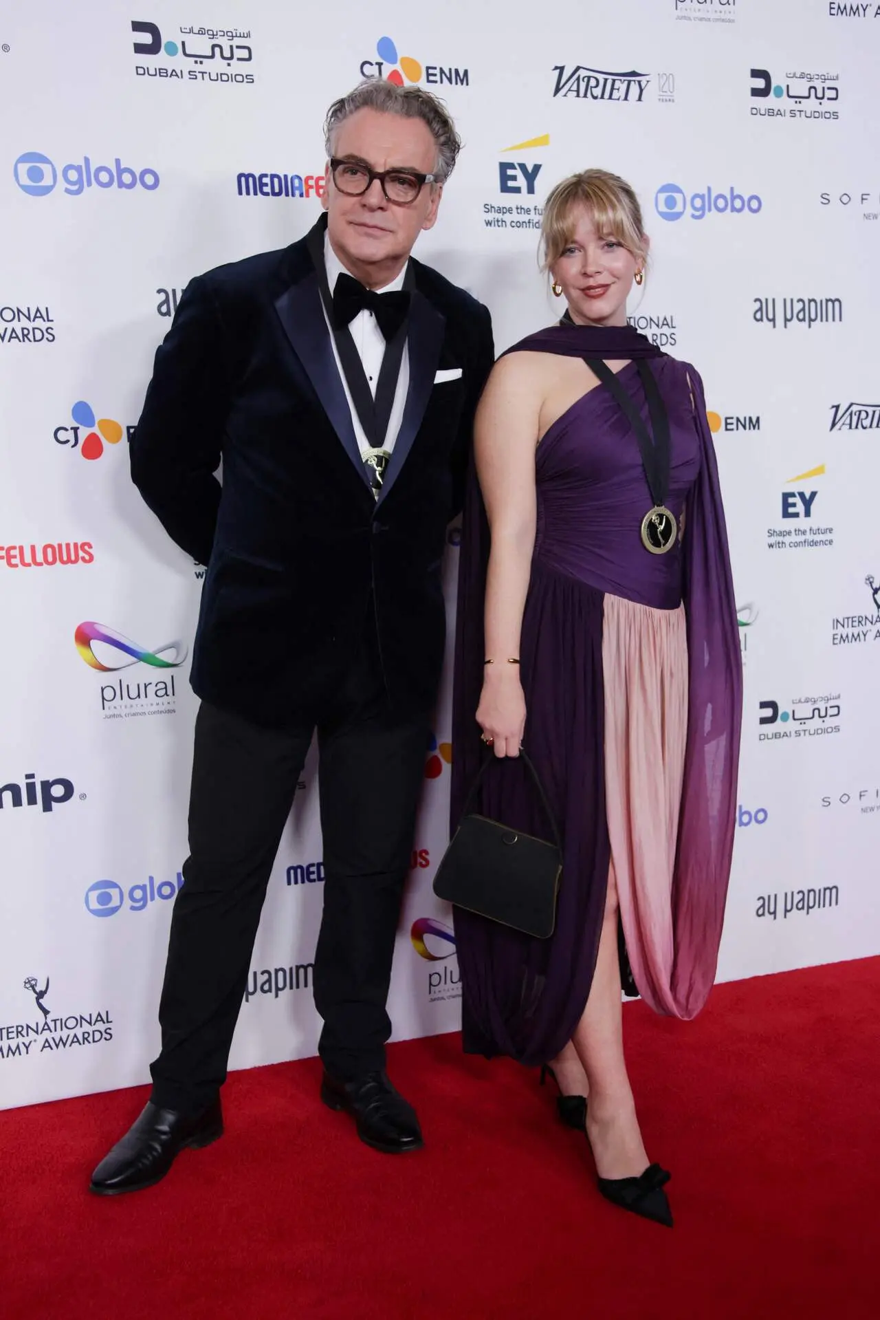 British executive producer Kenton Allen and British producer Anya Wilson also grabbed attention. While Allen sported a black suit and white shirt, Wilson looked stunning in an ombre asymmetrical dress and peep-toes.